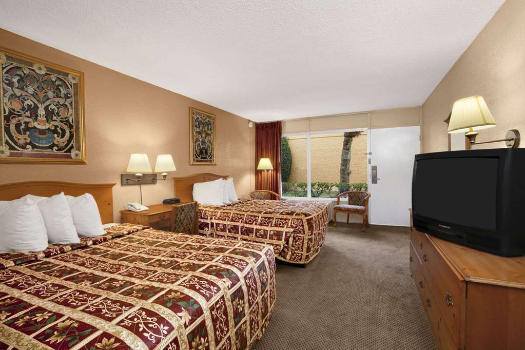 Days Inn Orlando Midtown