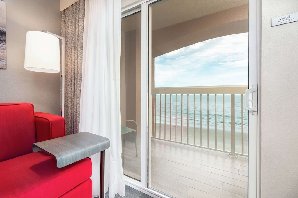 Hampton Inn Daytona Shores Oceanfront - photo 43