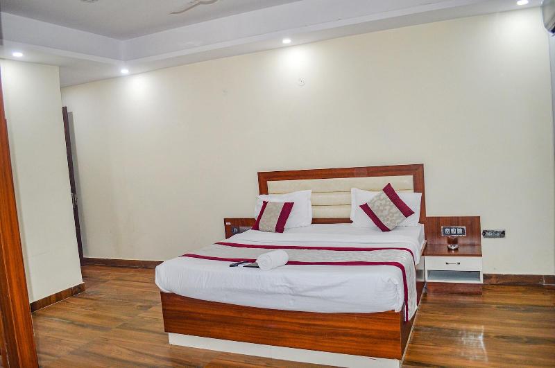 FabHotel The Golf Inn — Noida — photo 3