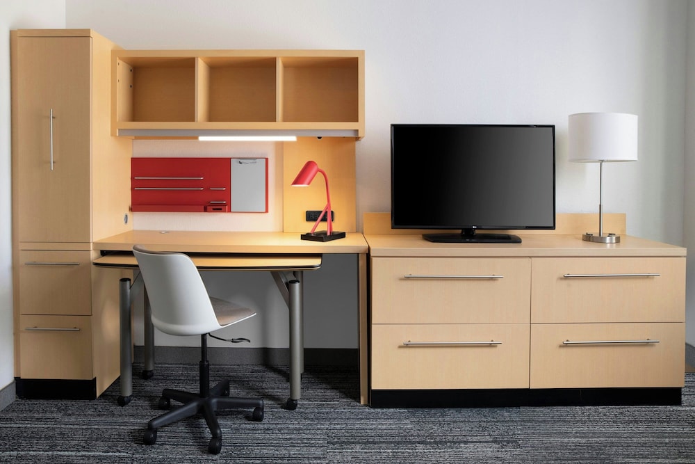 TownePlace Suites by Marriott Laredo - photo 9