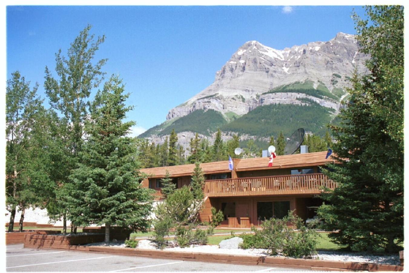 The Crossing — hotel in Golden