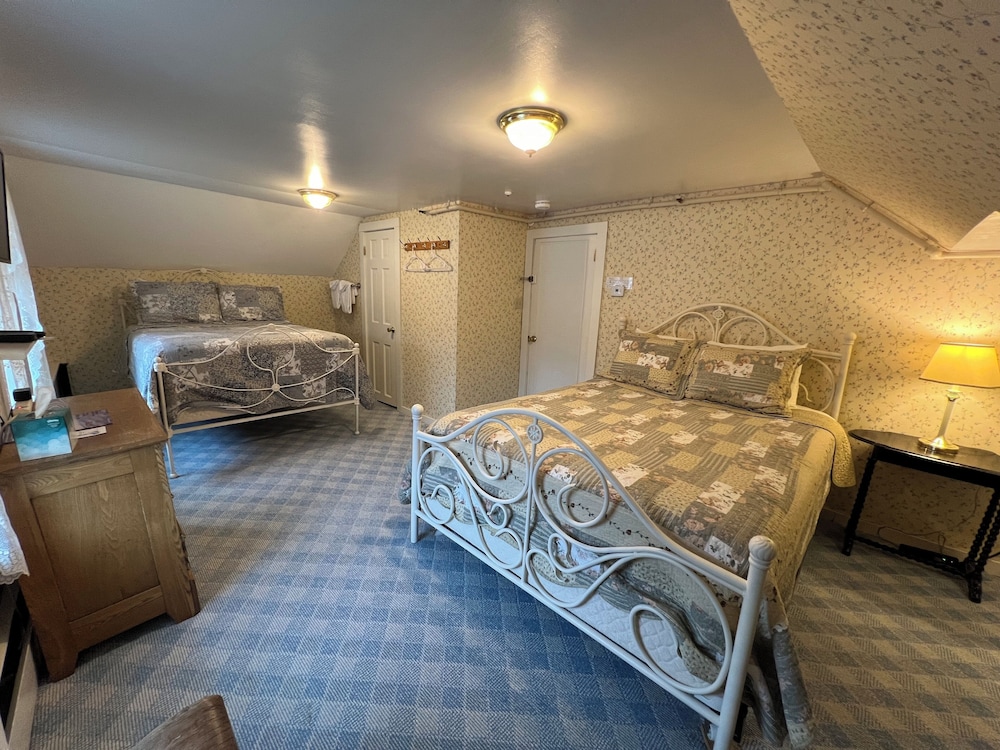 Echo Lake Inn - photo 33