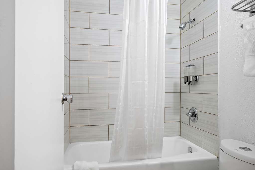 Signature Inn Danville - photo 13