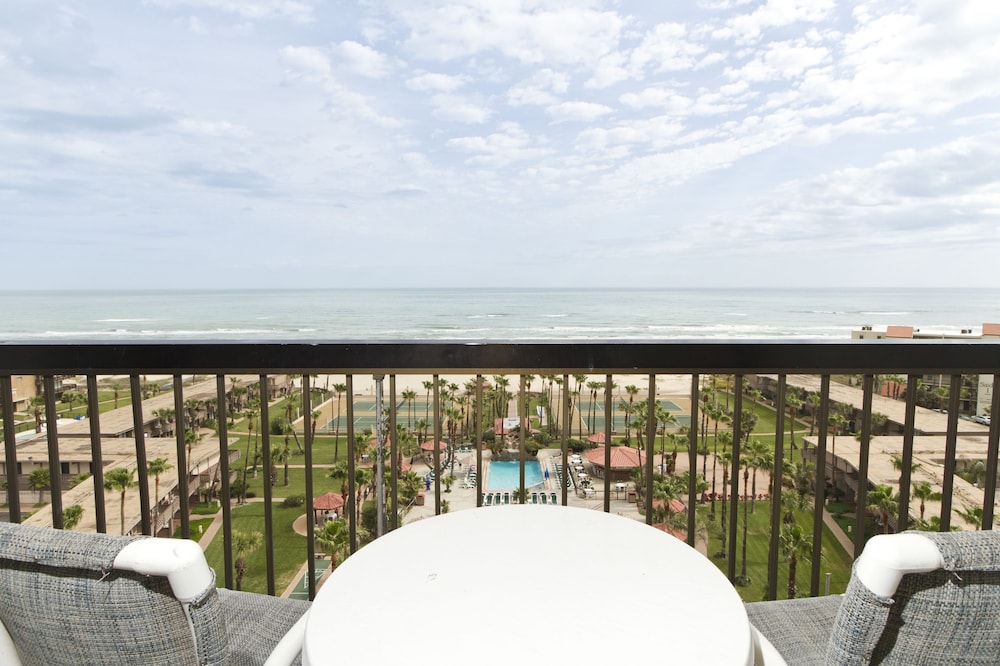 Isla Grand Beach Resort - photo 18