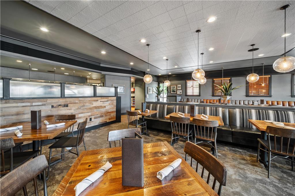 Best Western Plus Hilltop Inn - photo 43