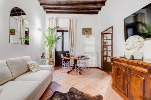 Giulio Cesare Deluxe Spanish Step Romedreamhome — 4-Star Luxury Hotel in Rome, Italy