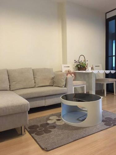 High Rise Luxury Condo 1Bed Roof Top Pool 2 Minmrt