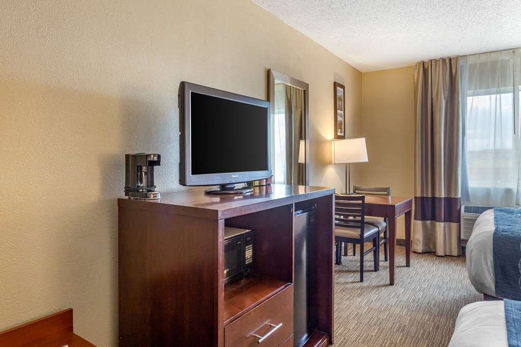 Comfort Inn Rockford near Casino District - photo 18