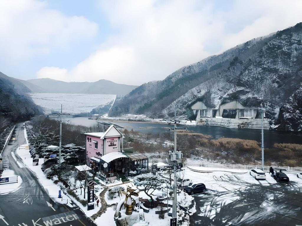 Soyang Dam Pension — 4-Star Luxury Hotel in Chuncheon, South Korea