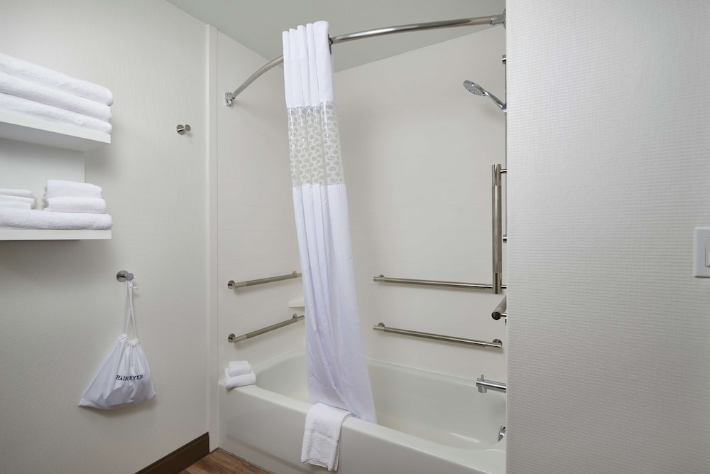 Hampton Inn Helena - photo 11