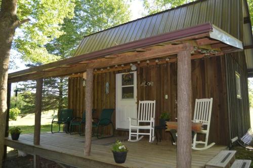 Chasin' Memories - carbon neutral hotel in Cochranton