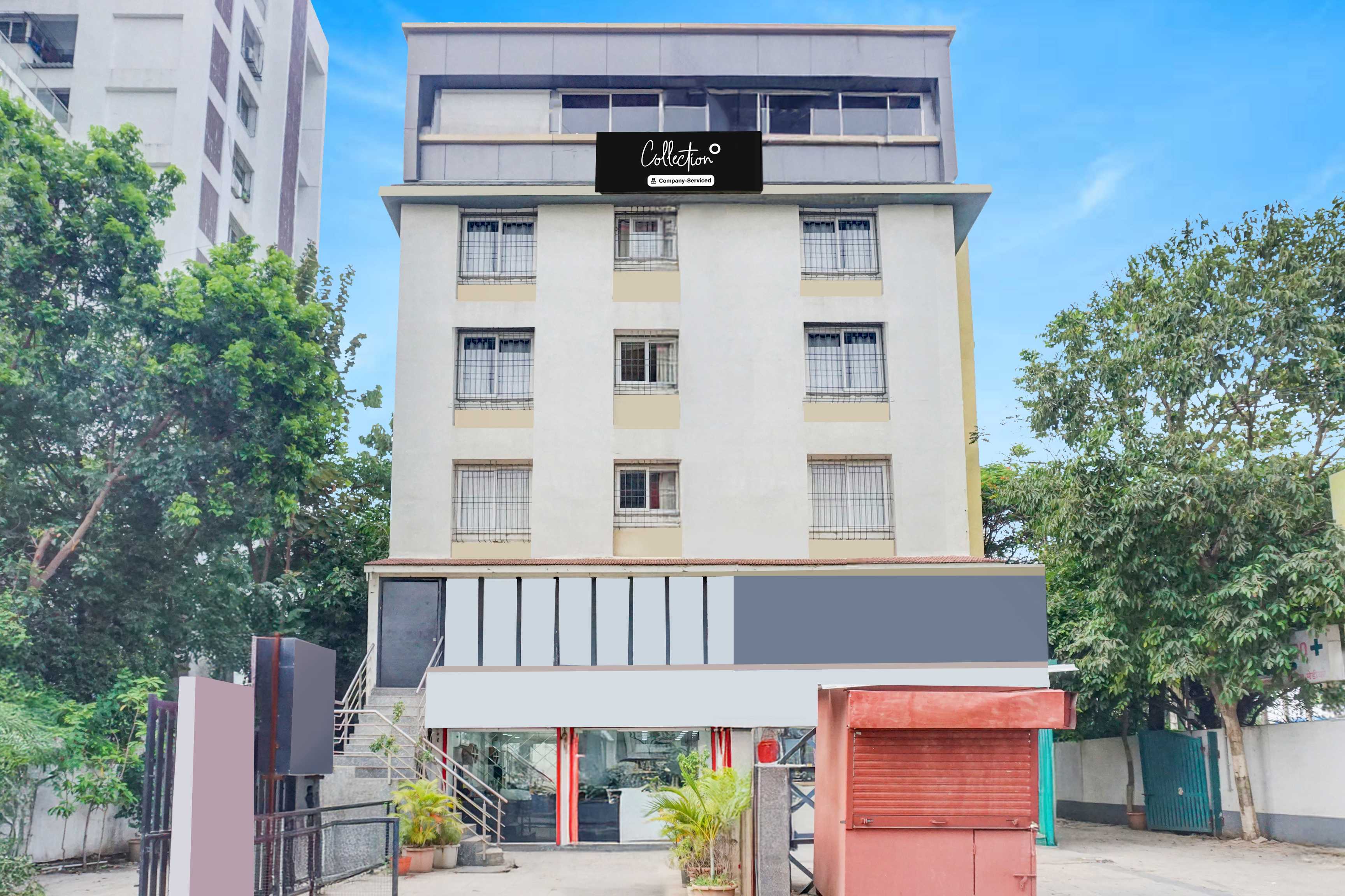 Townhouse Oak Gravity Inn — 4-Star Luxury Hotel in Pune, India