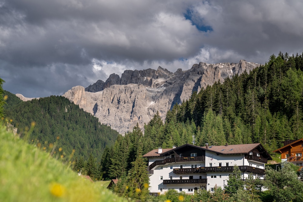 Hotel Monte44 in Selva, Italy