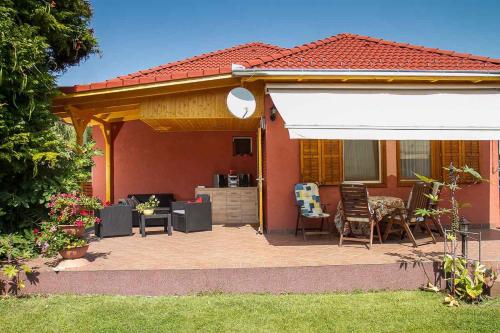 Holiday home in Balatonmariafürdo 39890 — 4-Star Luxury Hotel in Balatonbereny, Hungary