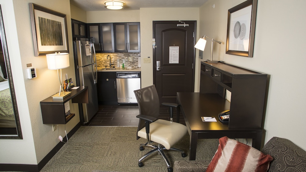 Staybridge Suites Lexington an IHG Hotel - photo 5