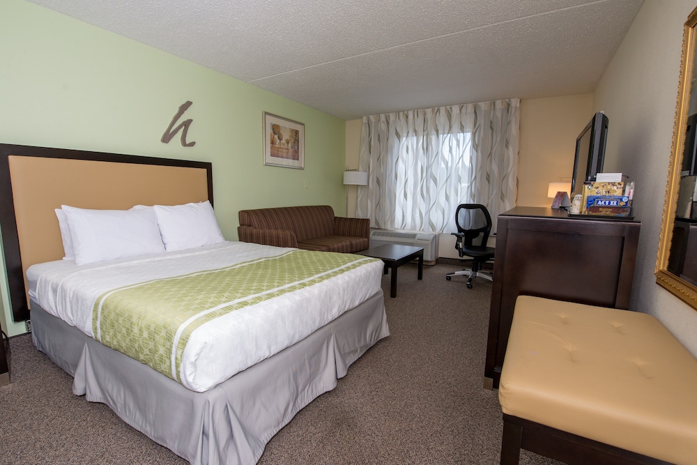The Hope Hotel and Richard C. Holbrooke Conference Center - photo 10