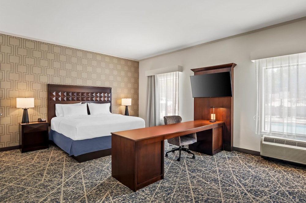 Hampton Inn & Suites Trophy Club Fort Worth North - photo 8