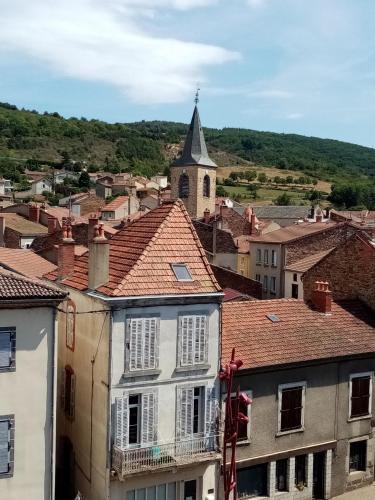 Coquelicot — hotel in Massiac
