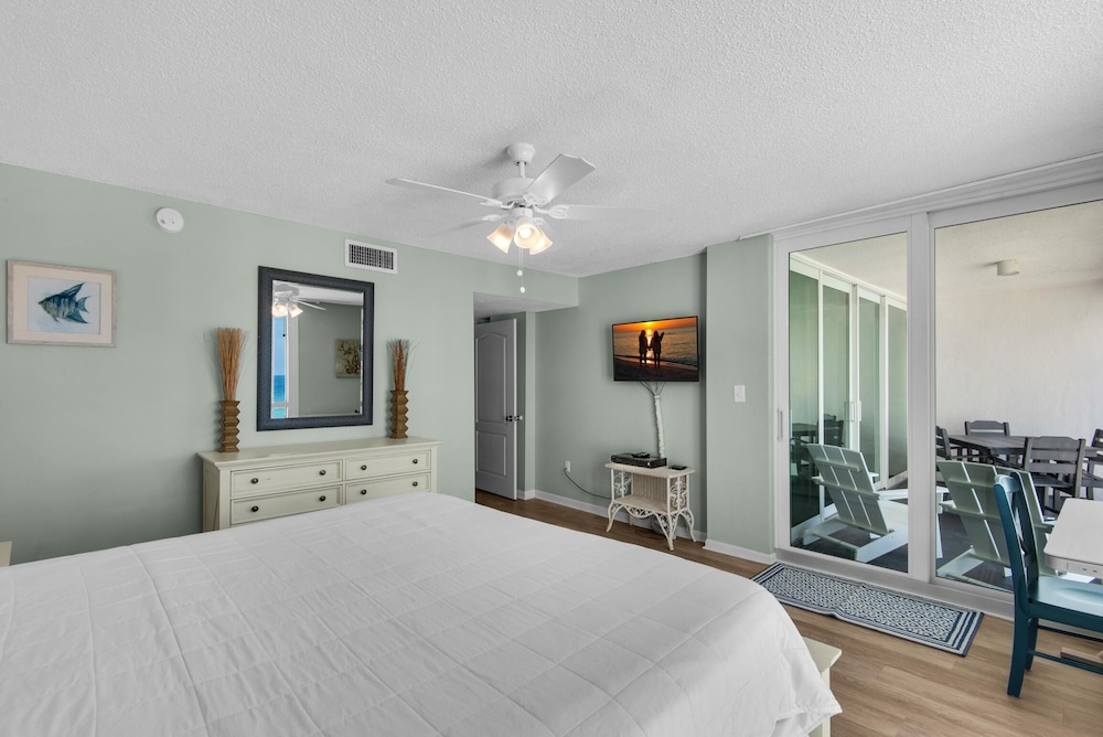 Shoreline Towers 1085 - photo 15
