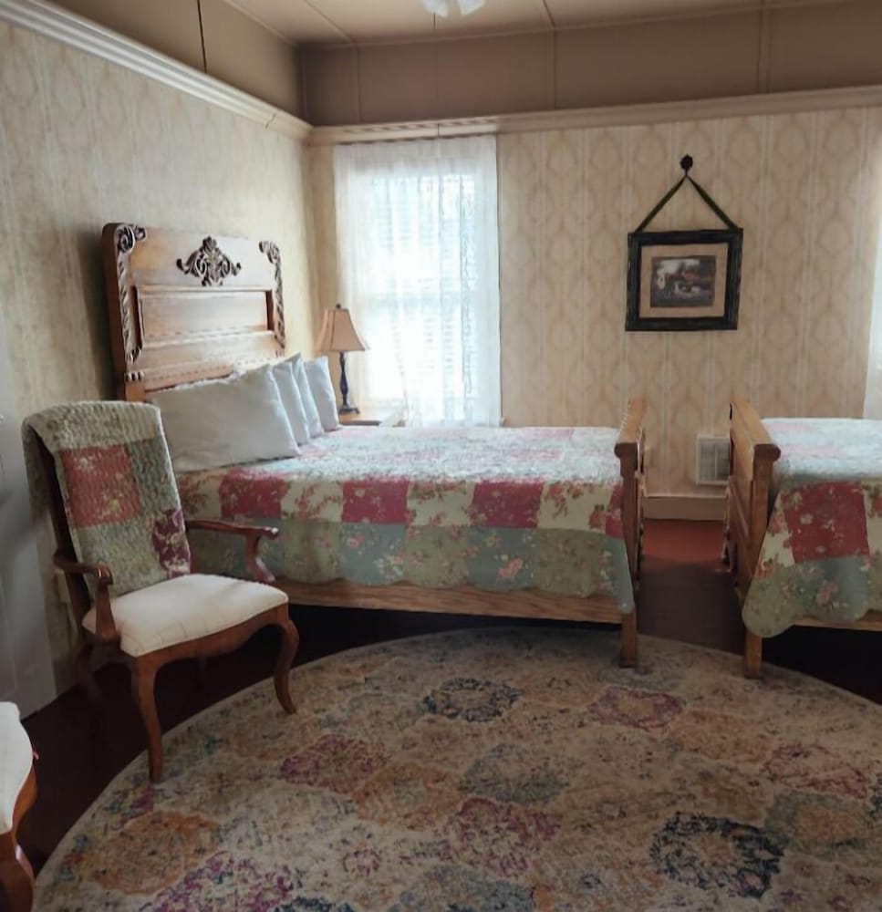 Fairweather Inn - photo 17