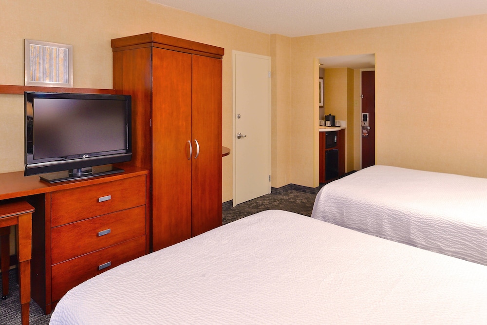 Courtyard by Marriott Denver Cherry Creek - photo 21