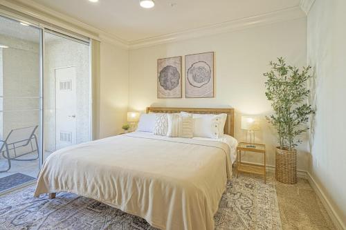 Dwell Descans Restful Haven Steps to Vegas Strip