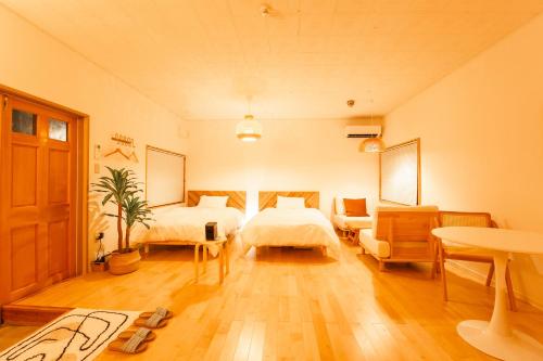 Sunnyside - carbon neutral hotel in Unknown City
