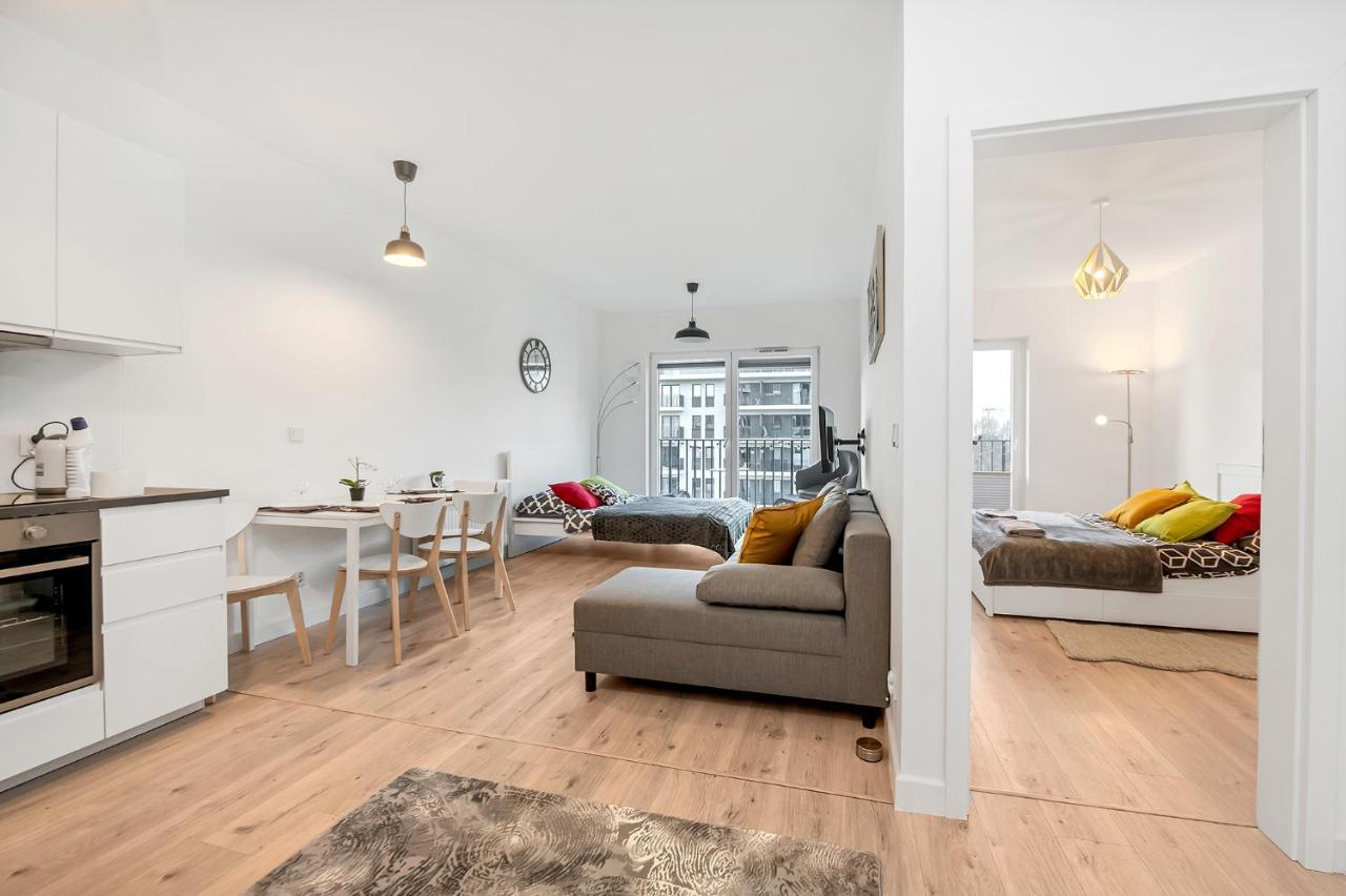 Luxury in City 2 Bright Secure&Freeparking — 4-Star Luxury Hotel in Lodz, Poland