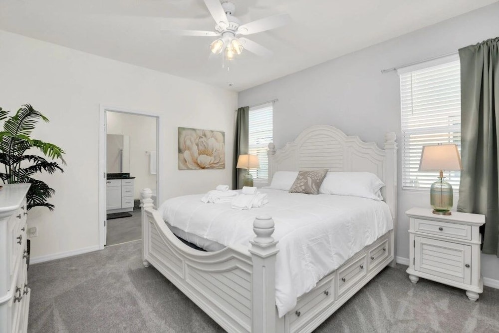 Luxury 6 Bed Private Pool Home In Solterra Resort 6 Bedroom Home by RedAwning - photo 3