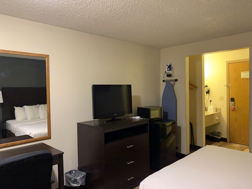 Brentwood Inn - photo 38