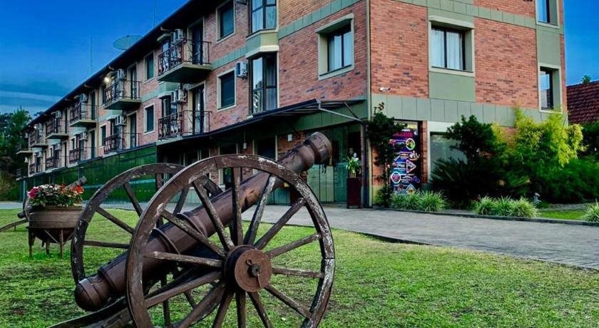 Luzzy Hotel in Canela, Brasil