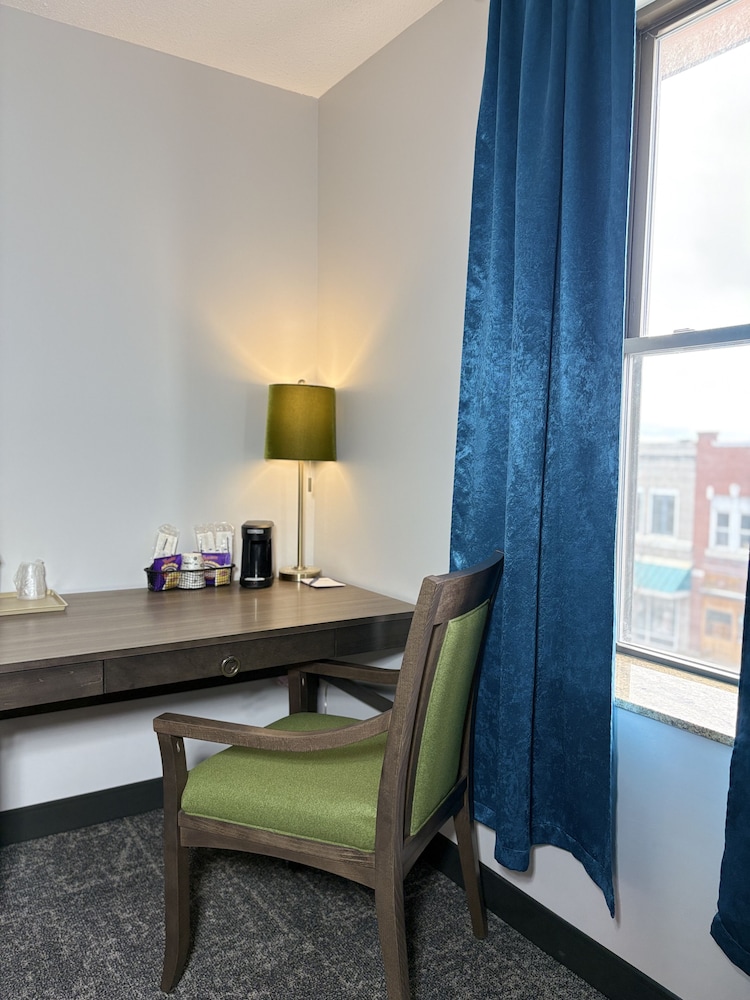 The Northeastland Hotel - photo 21