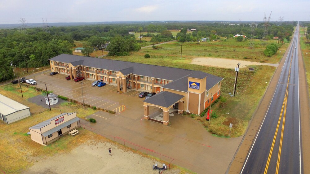 Executive Inn & Suites Jewett - photo 50