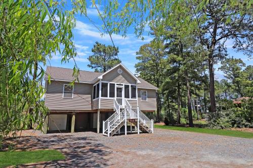 Serenity at Oyster Bay Water access & firepit in Chincoteague, United States