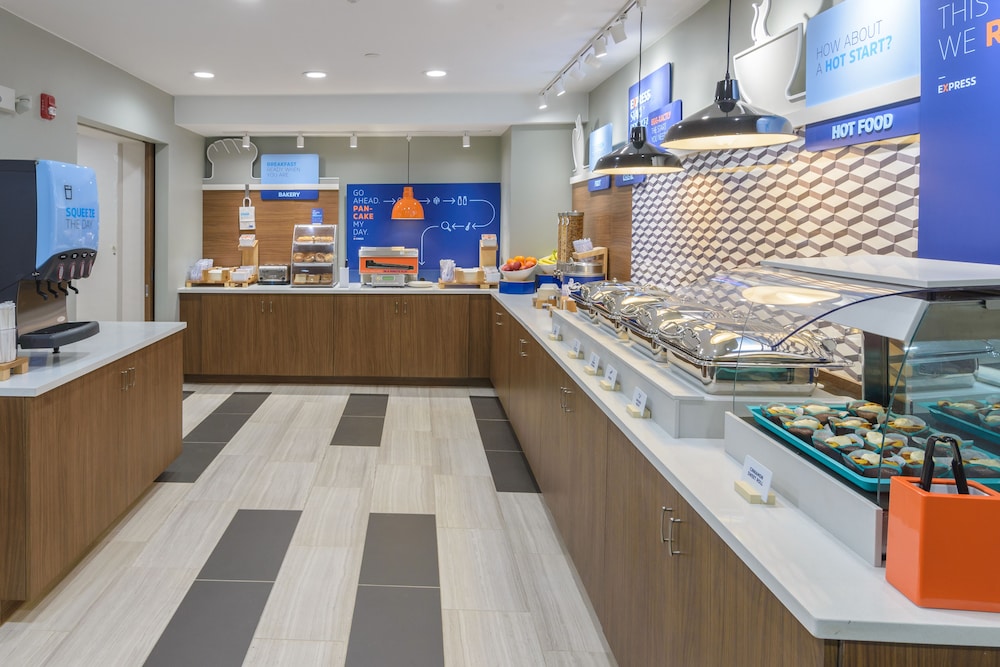 Holiday Inn Express Southington by IHG - photo 30