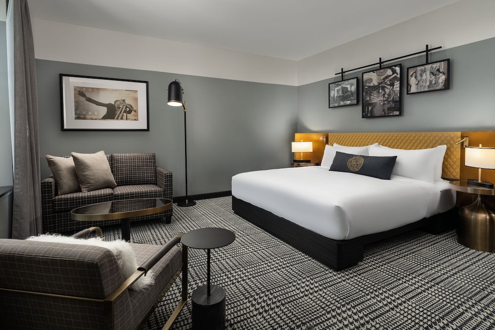 The Union Club Hotel at Purdue University Autograph Collection - photo 24