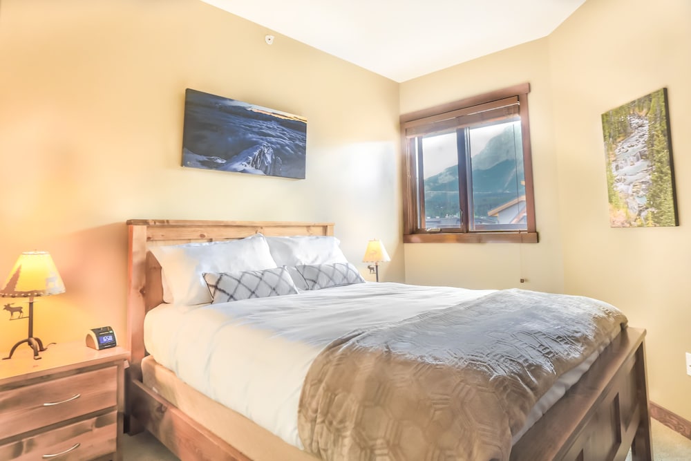 BookCanmore — Canmore — photo 4