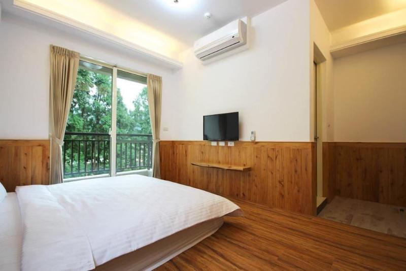 Ban Tian Tao Fang - carbon neutral hotel in Lugu