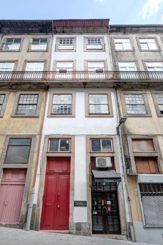 Own Places Clérigos Apartments — 4-Star Luxury Hotel in Porto, Portugal