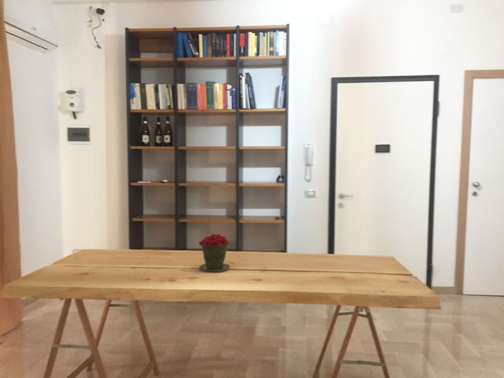 Incanoa Inn — Taranto — photo 4