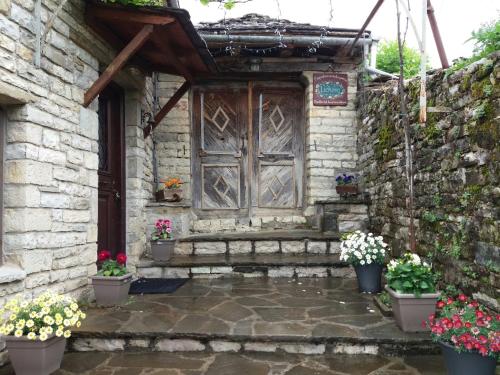 Lichovo — 4-Star Luxury Hotel in Konitsa, Greece