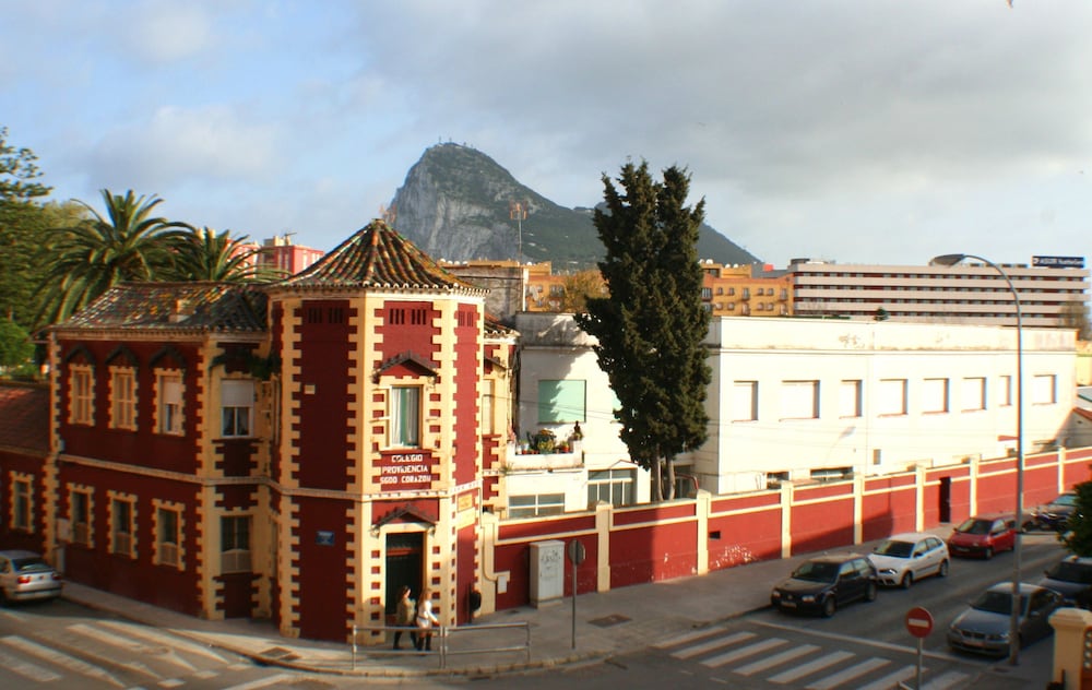 Hostal Margarita 4931141 — La Linea De La Concepcion