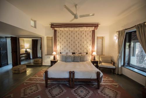 Forsyth S Lodge — Sohagpur — photo 3