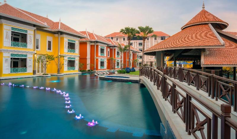 The Royal Family Suites by Memoire Palace Resort & Spa — 5-Star Luxury Hotel in Siem Reap, Cambodia
