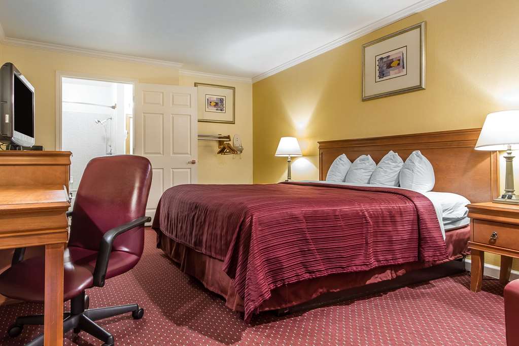 Quality Inn And Suites Gilroy - photo 11