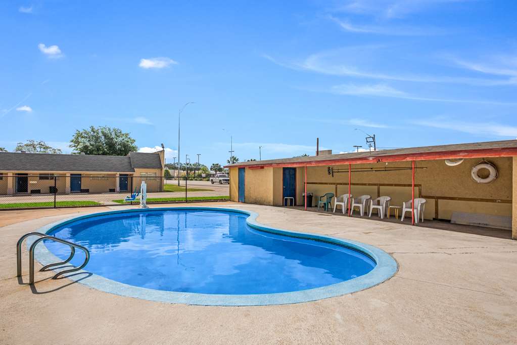 Americas Best Value Inn Giddings - photo 24
