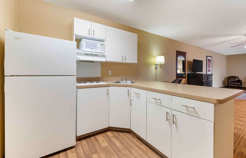 Extended Stay America Suites Minneapolis Airport Eagan South - photo 28