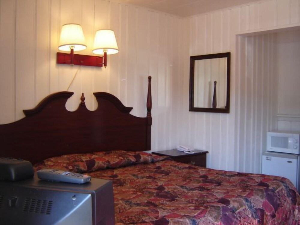 Hershey Travel Inn - photo 2