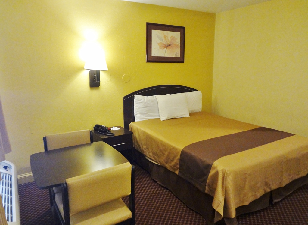 Americas Best Value Inn Goldsboro - photo 8