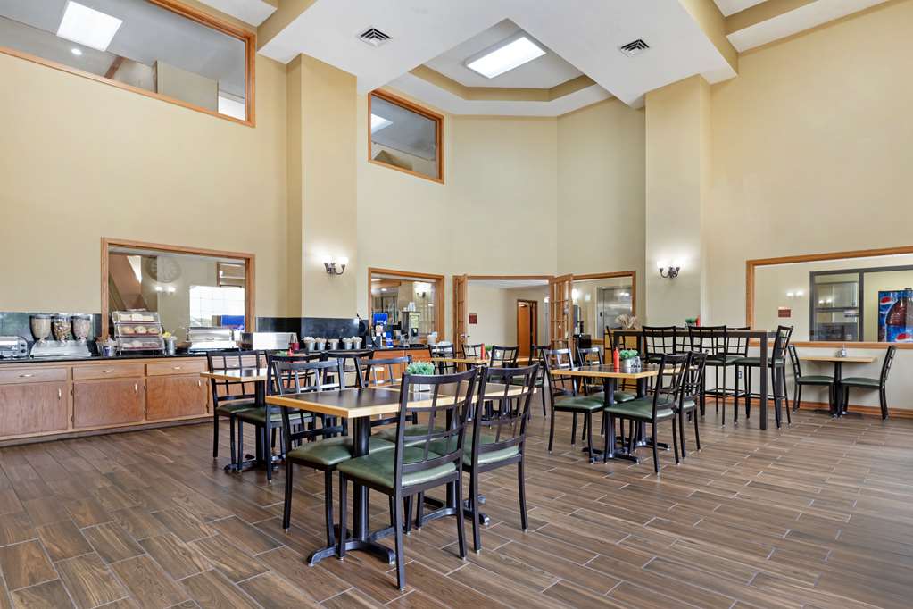 Best Western Locust Grove Inn & Suites - photo 27